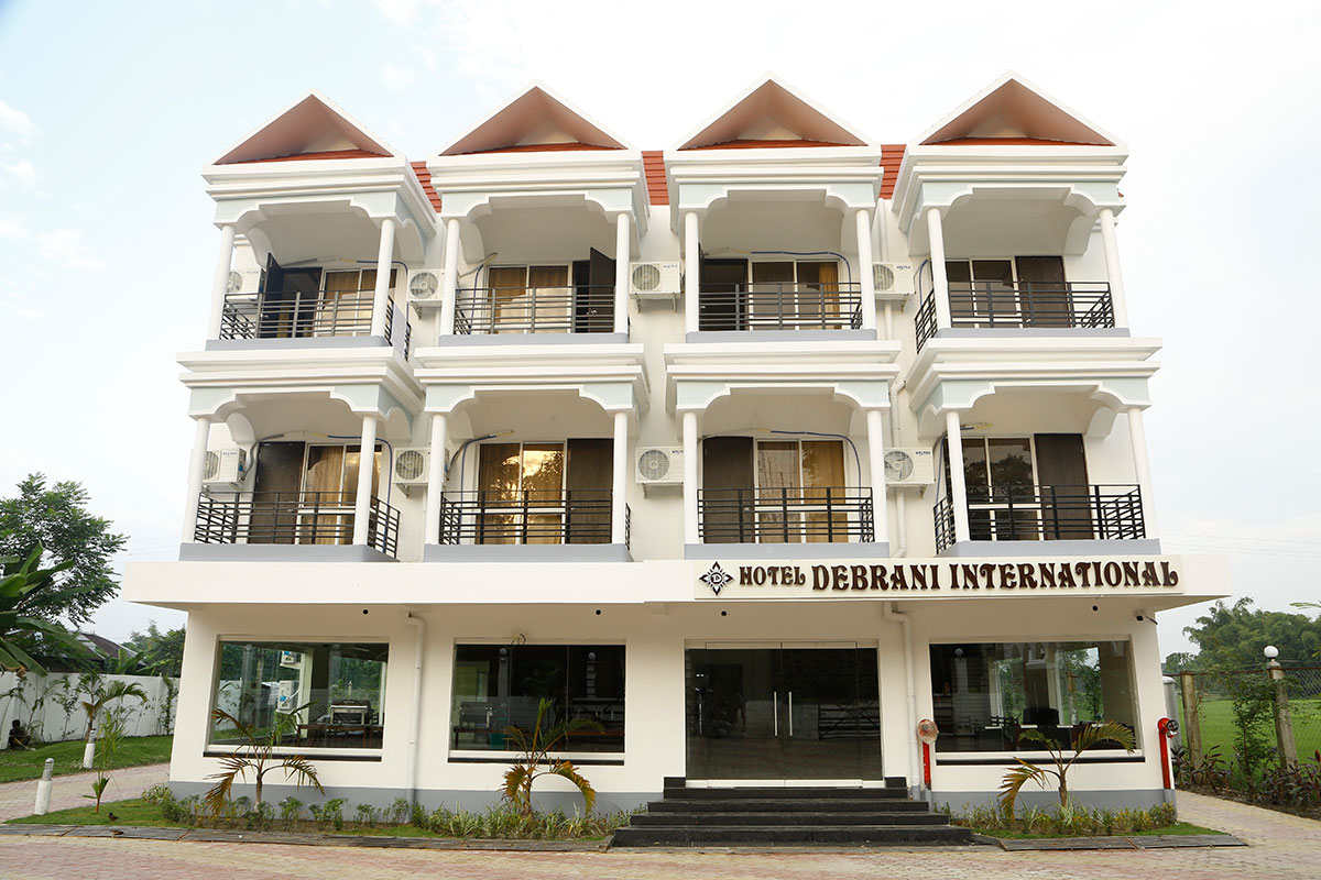 Hotel Debrani International